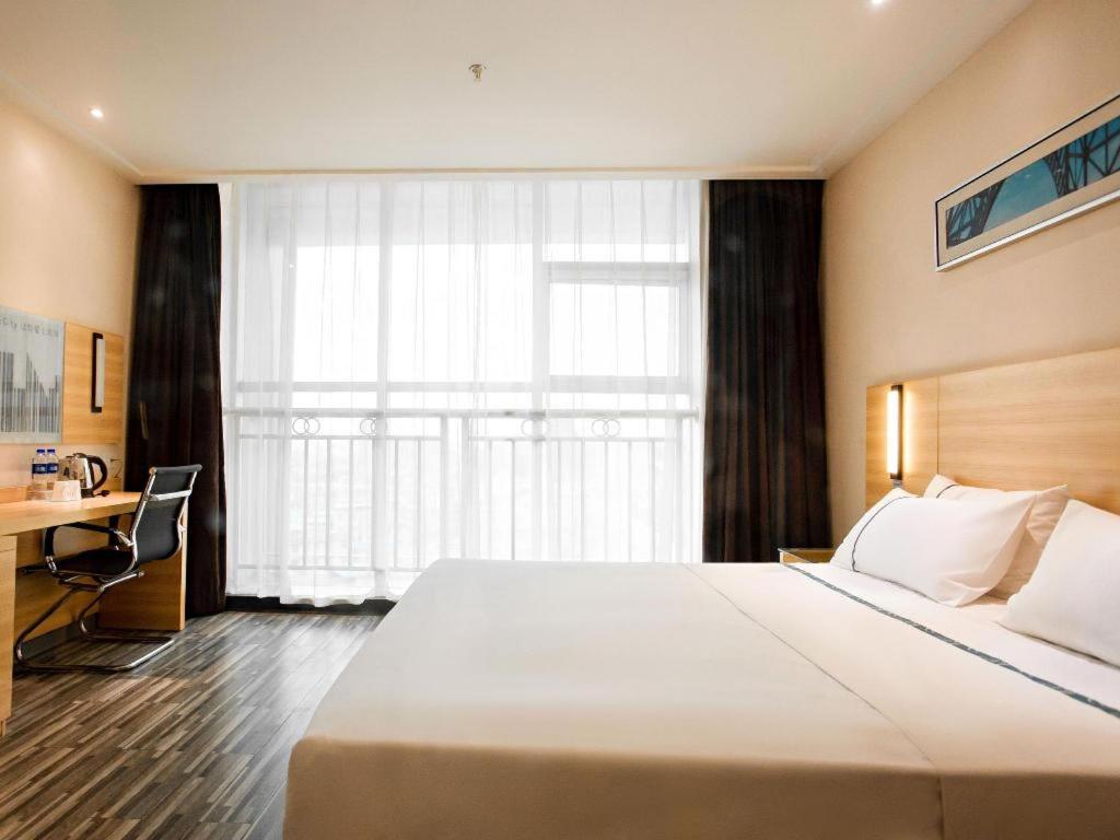 City Comfort Inn (Wanda Store, Xianning South Railway Station) 25/55