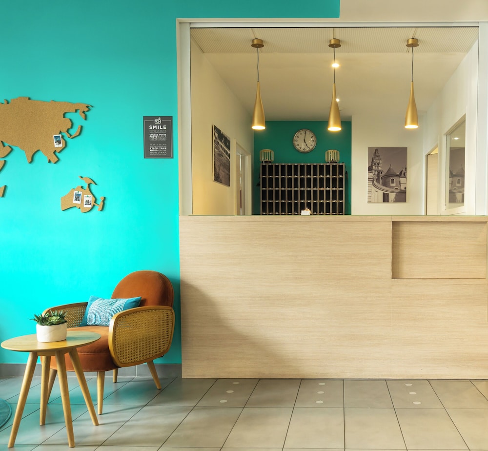 City Residence Tours 4/56