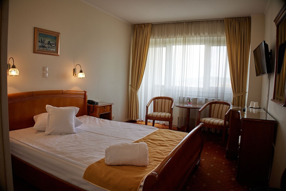 Room, Double Bed, Balcony, Belvedere 6/10