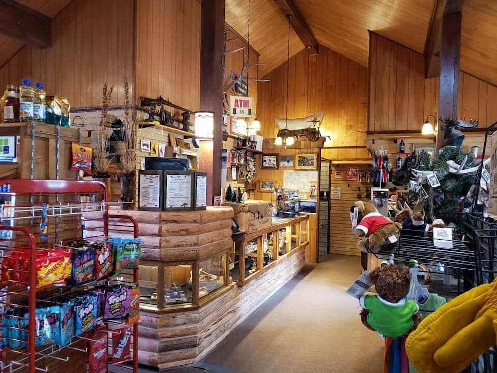 Lava Mountain Lodge 52/69
