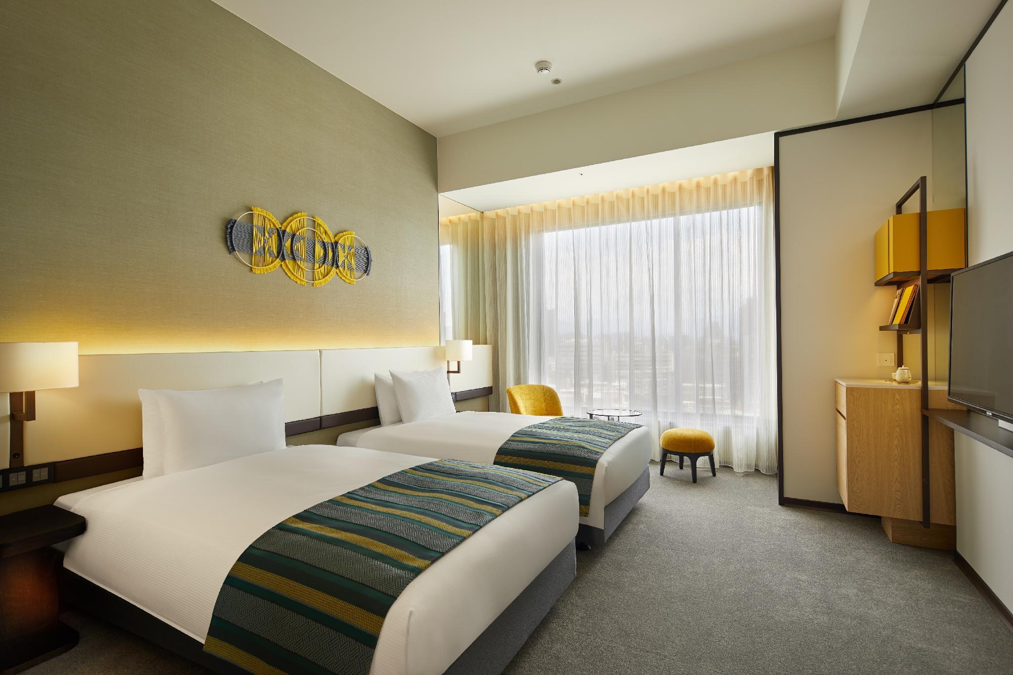 Moderate, Twin Beds