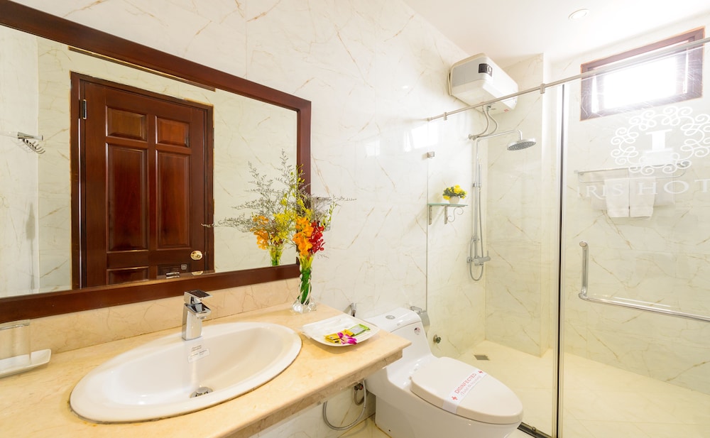 Iris Hotel Danang 35/41