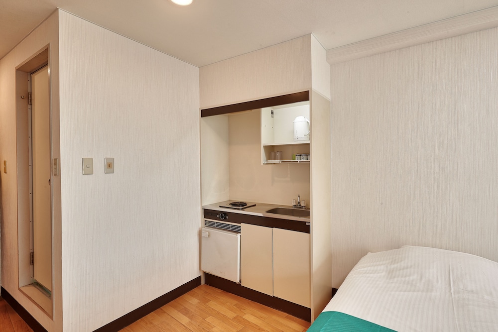 Twin-Line Hotel Yanbaru Okinawa Japan 10/57