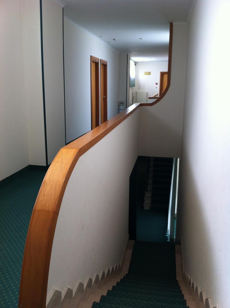 Hotel Atleti 22/50