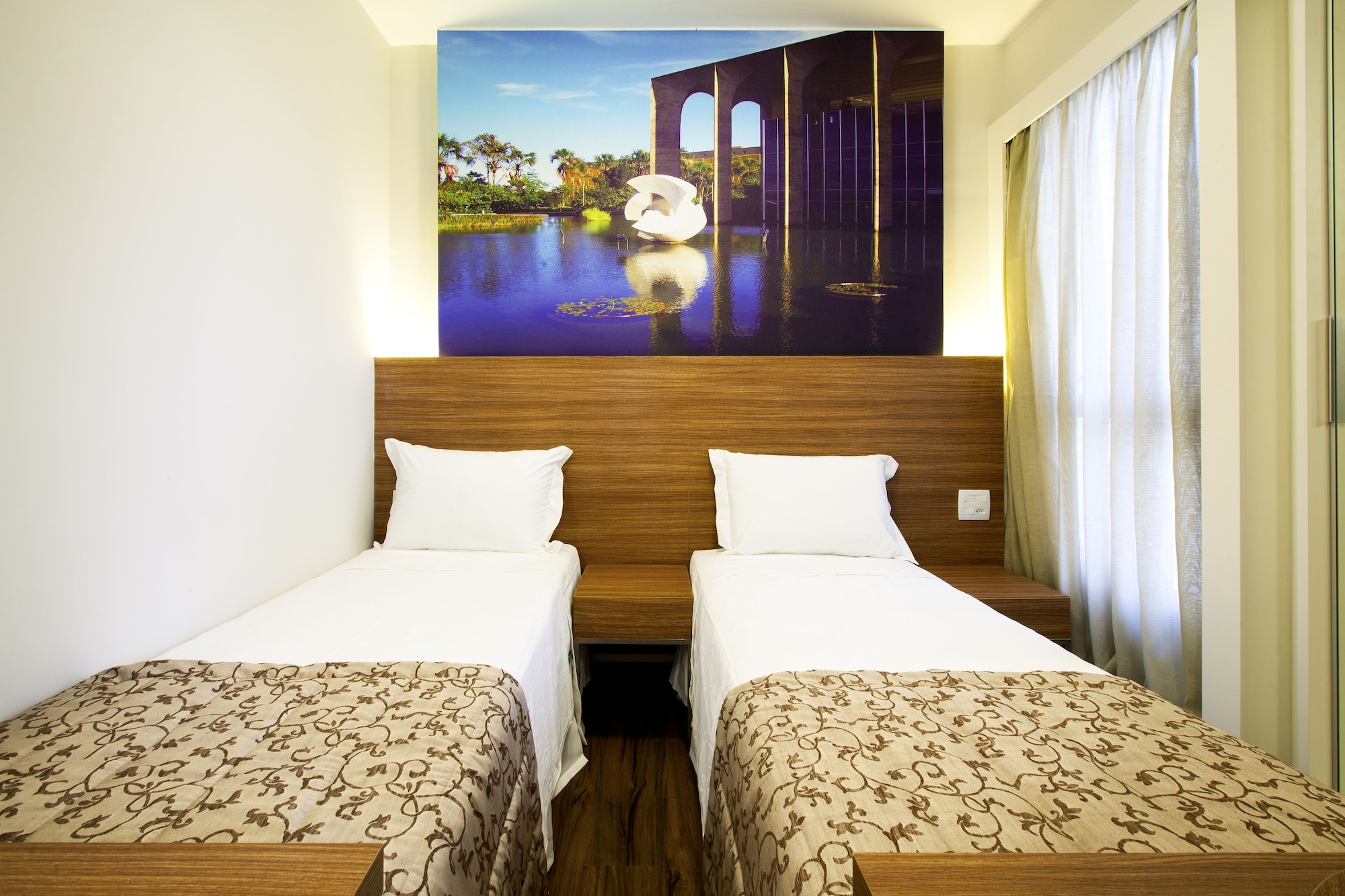 STANDARD, TWIN BEDS