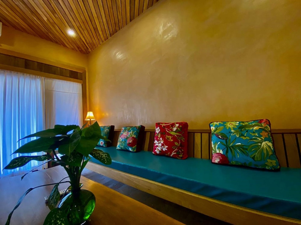 Veranda Natural Resort 66/72