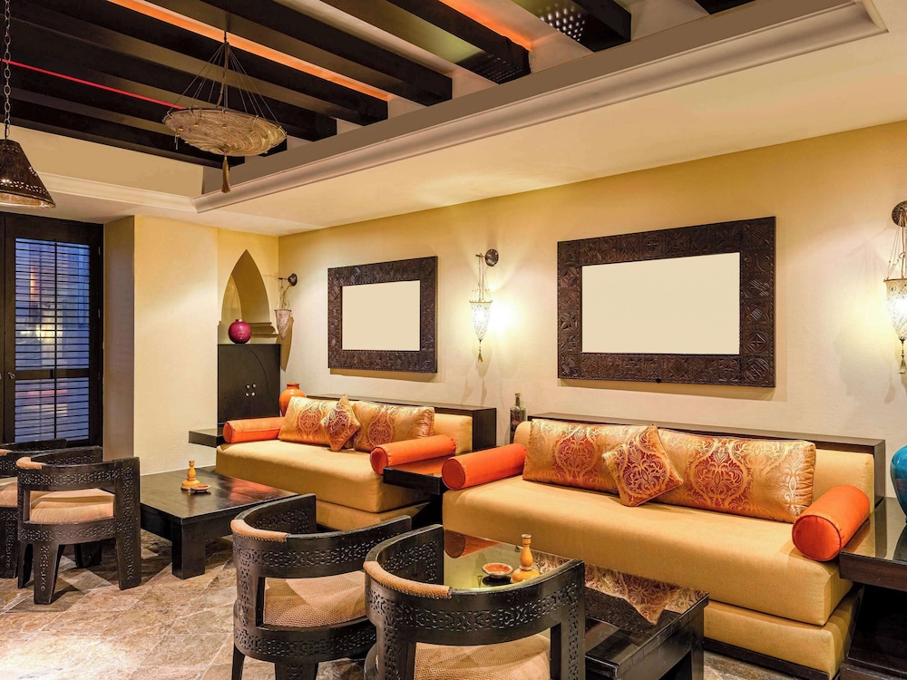 Mercure Grand Hotel Seef - All Suites 53/67