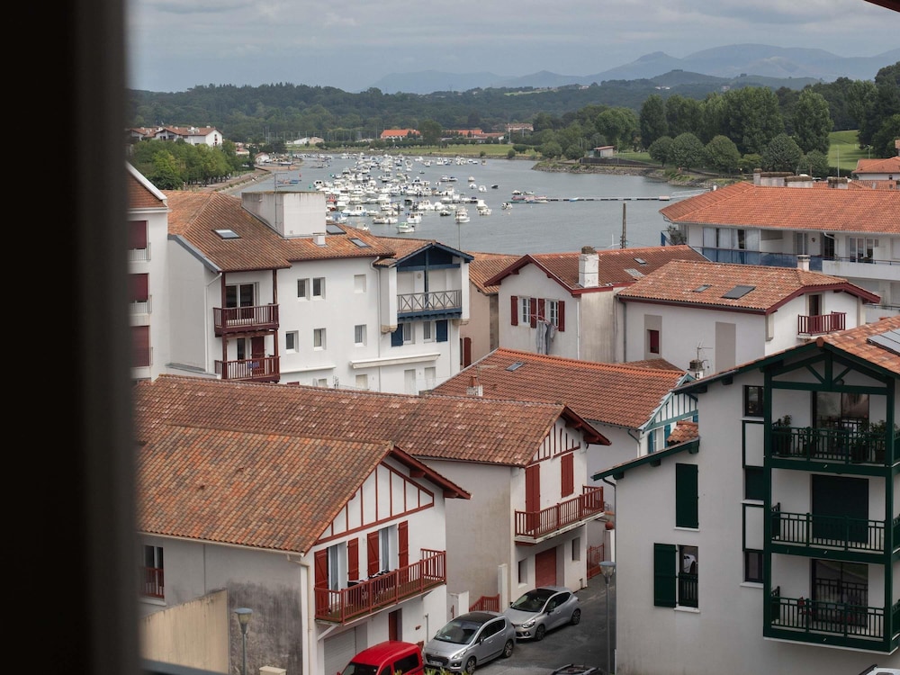 Ibis Ciboure St Jean De Luz Hotel 3/49