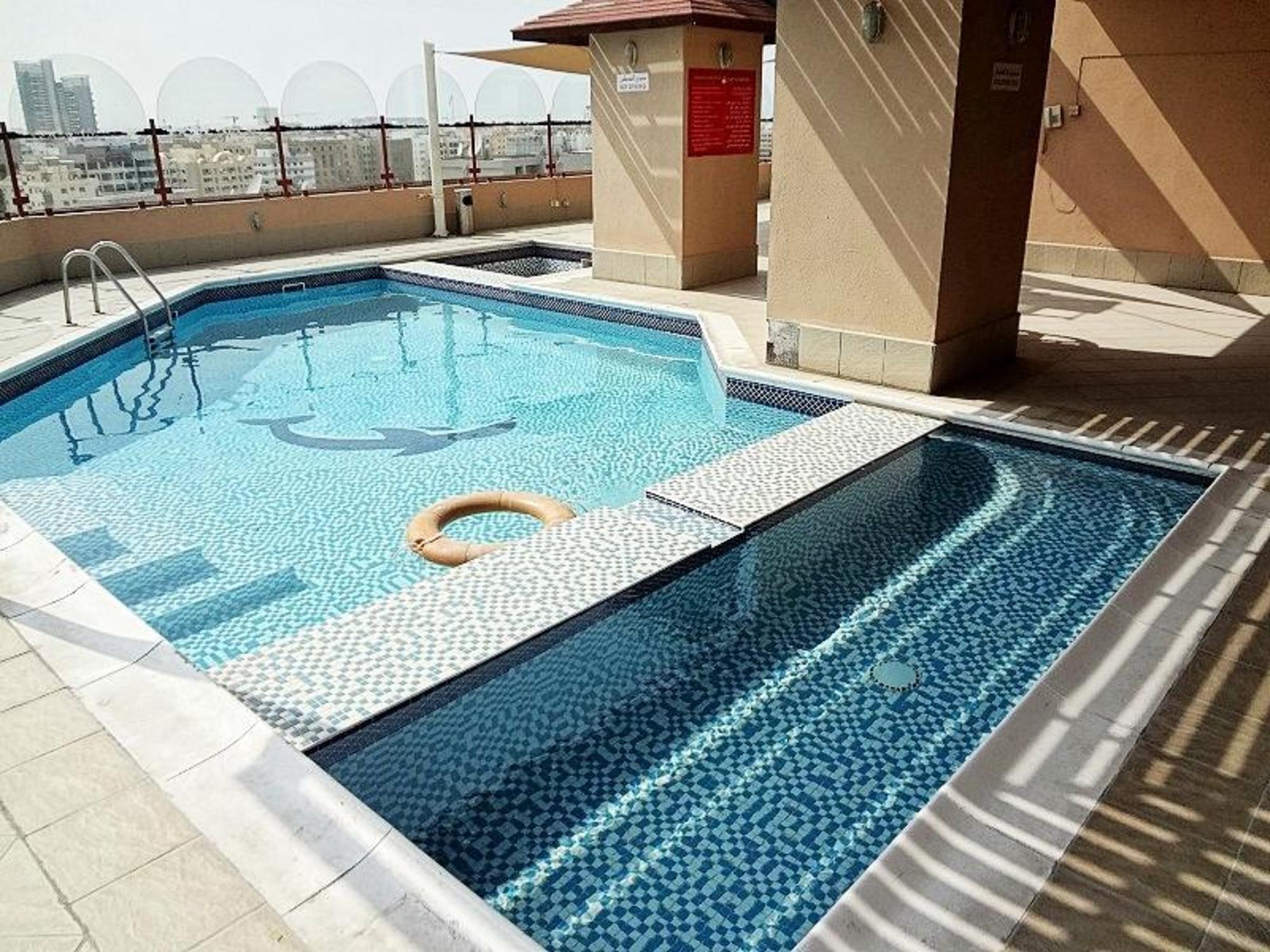 swimming pool spa