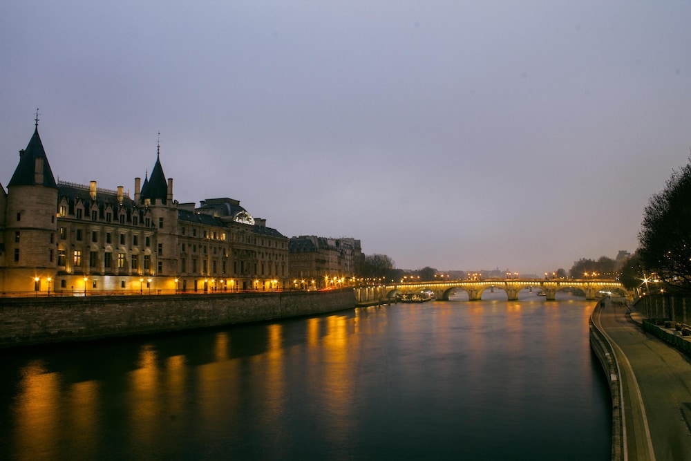 MERCURE PARIS ALESIA 59/66