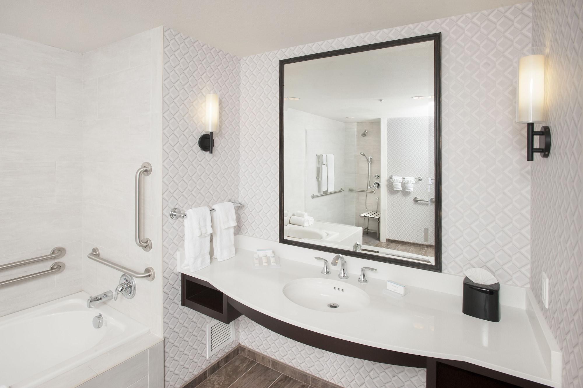غرفة بغرفة نوم واحدة، Hilton Garden Inn Burbank Downtown 4/6