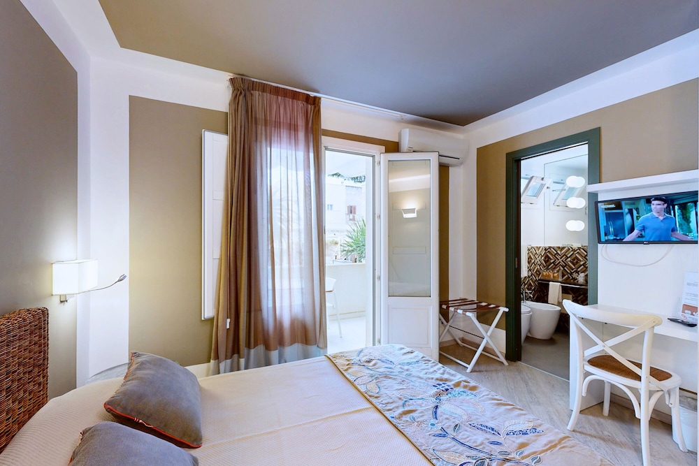 Aegusa 33/65