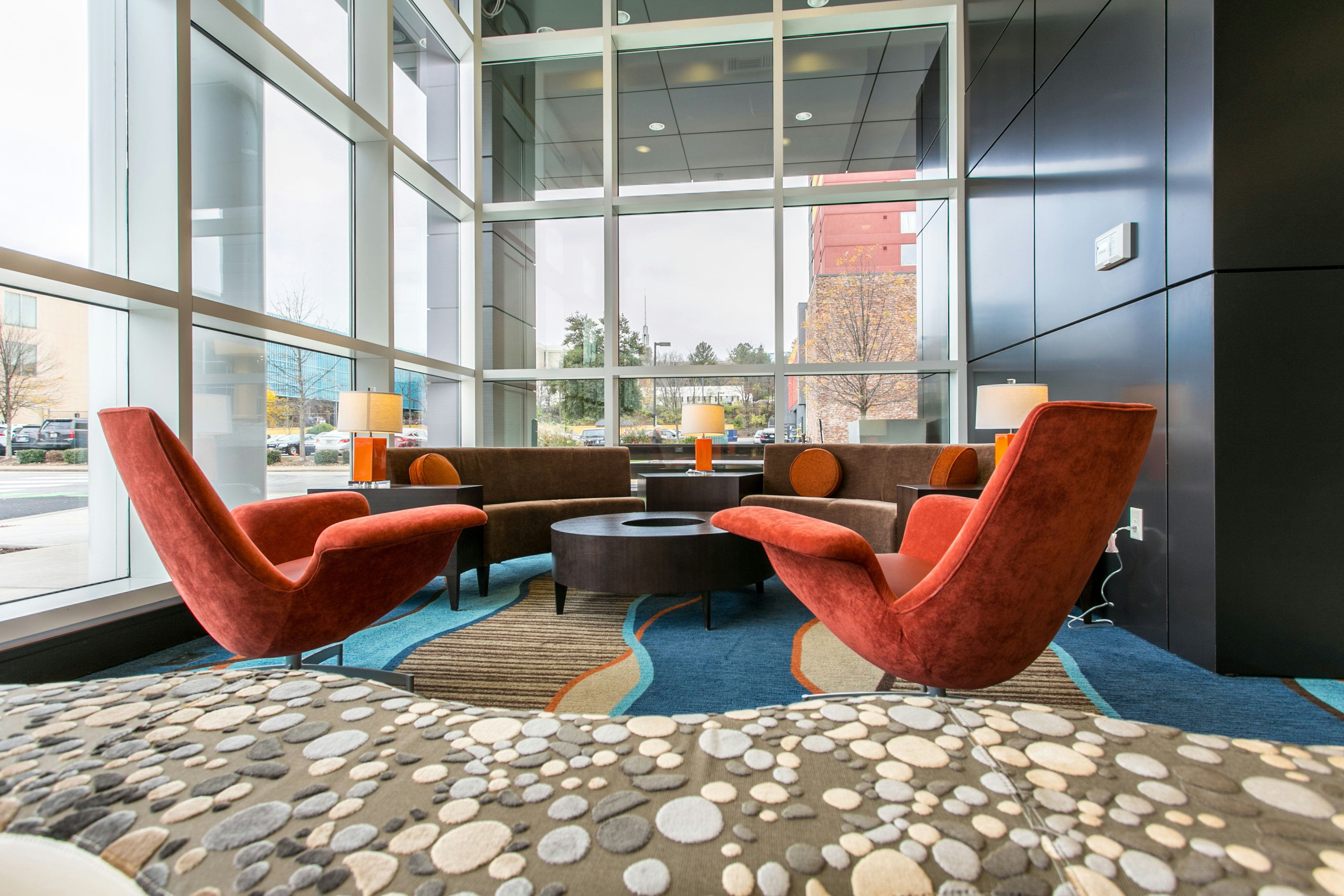 Holiday Inn Hotel & Suites CHATTANOOGA DOWNTOWN 37/65