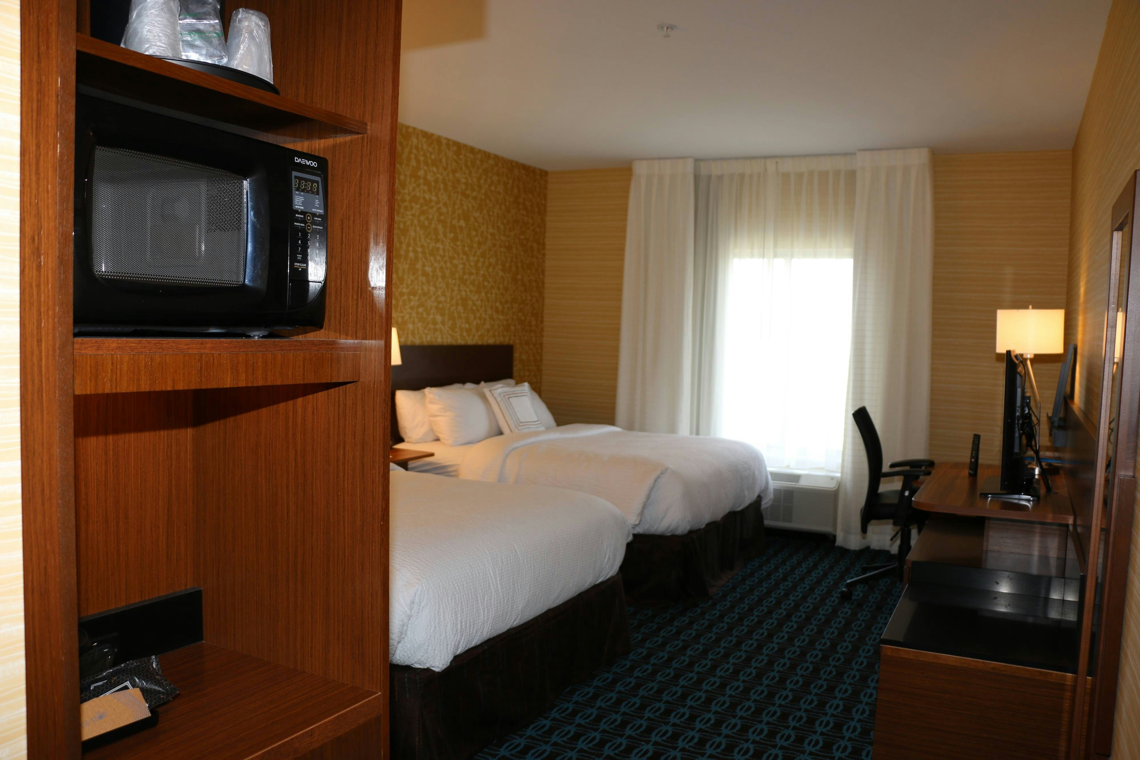 room, 2 queen beds