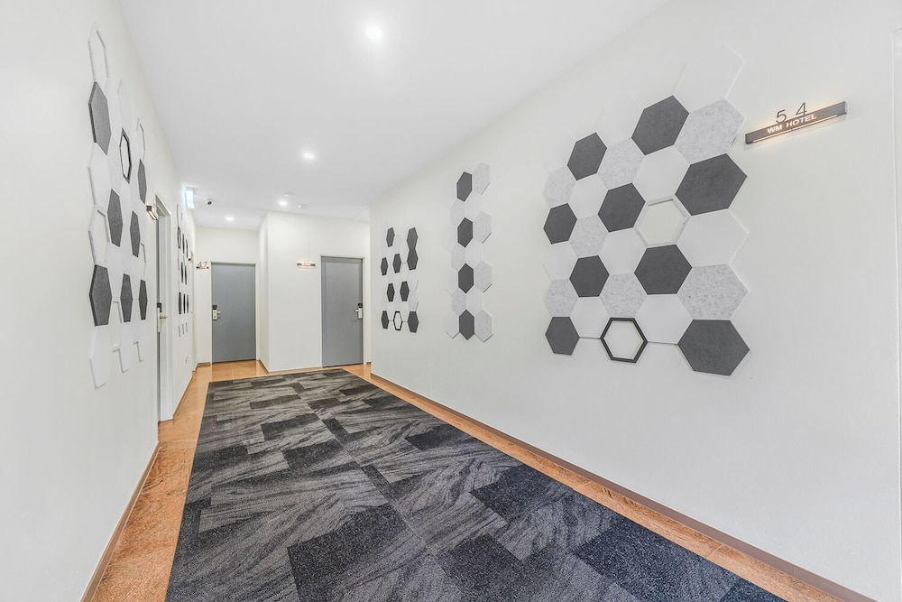 WM Hotel Bankstown 32/56