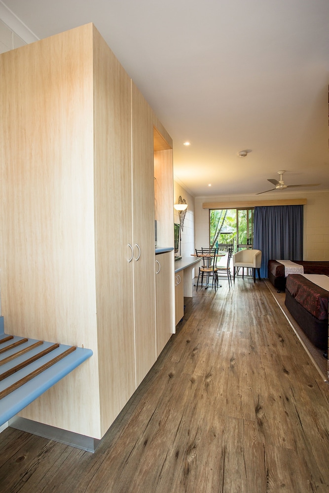 PIALBA MOTOR INN 25/64