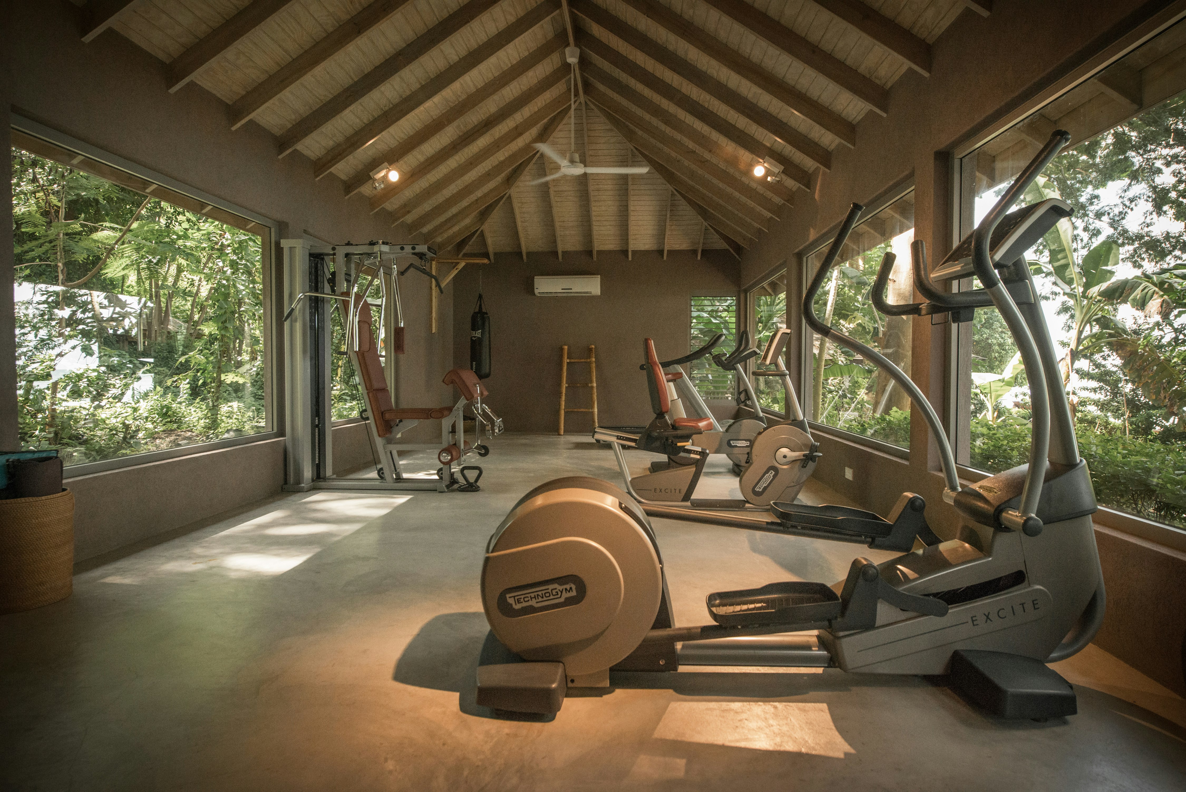 Laluna Boutique Beach Hotel and Villas 10/26
