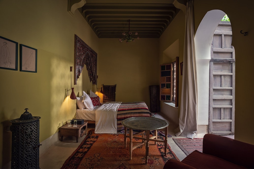 Riad Kbour & Chou 17/50