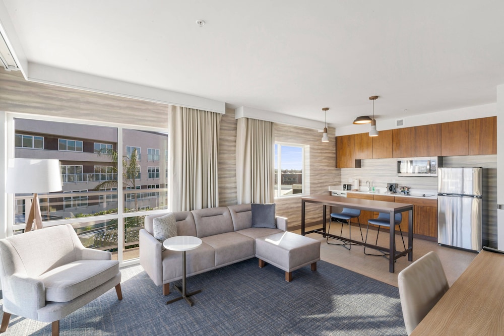 Residence Inn by Marriott Marina del Rey 37/51