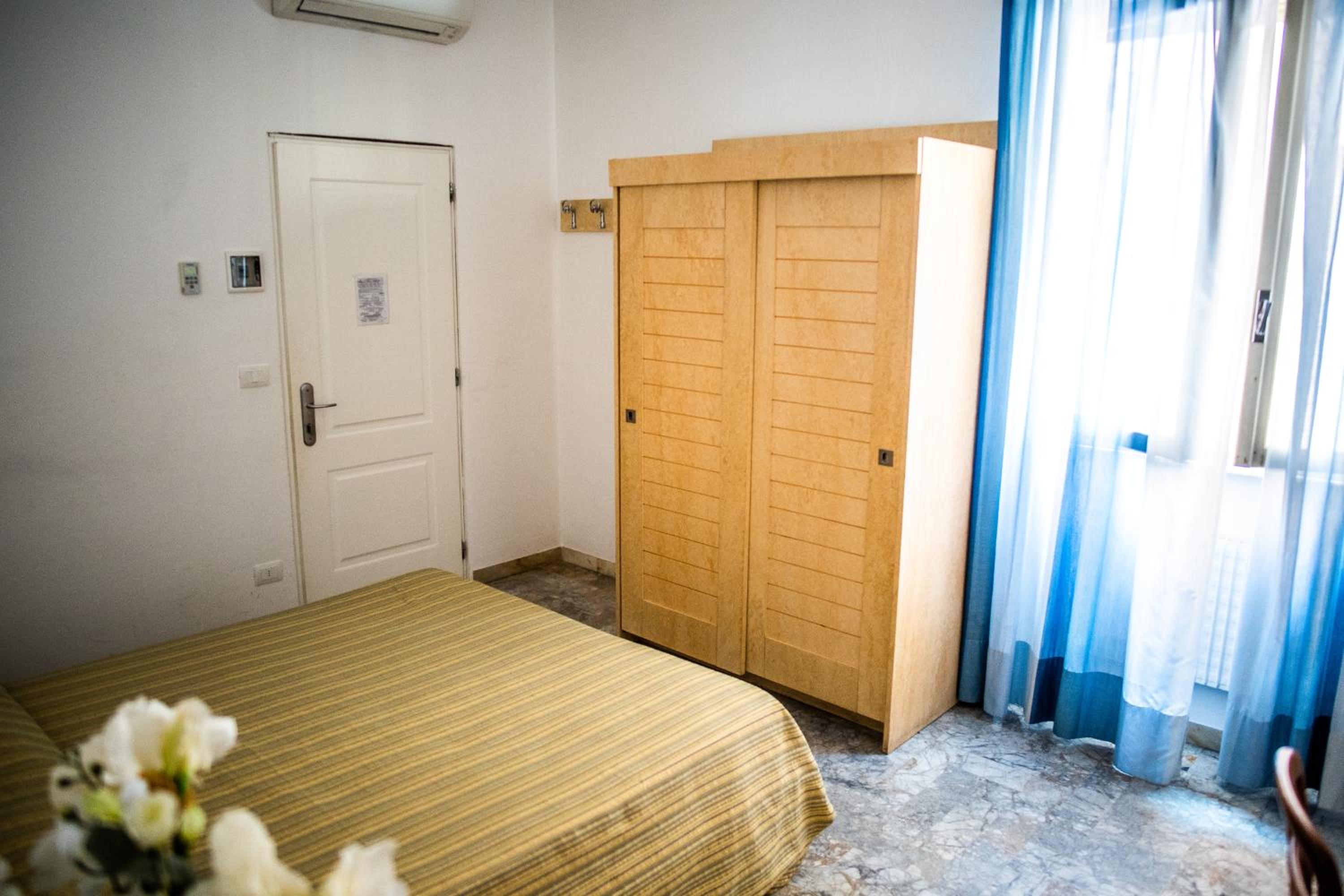 Hotel West End 25/50