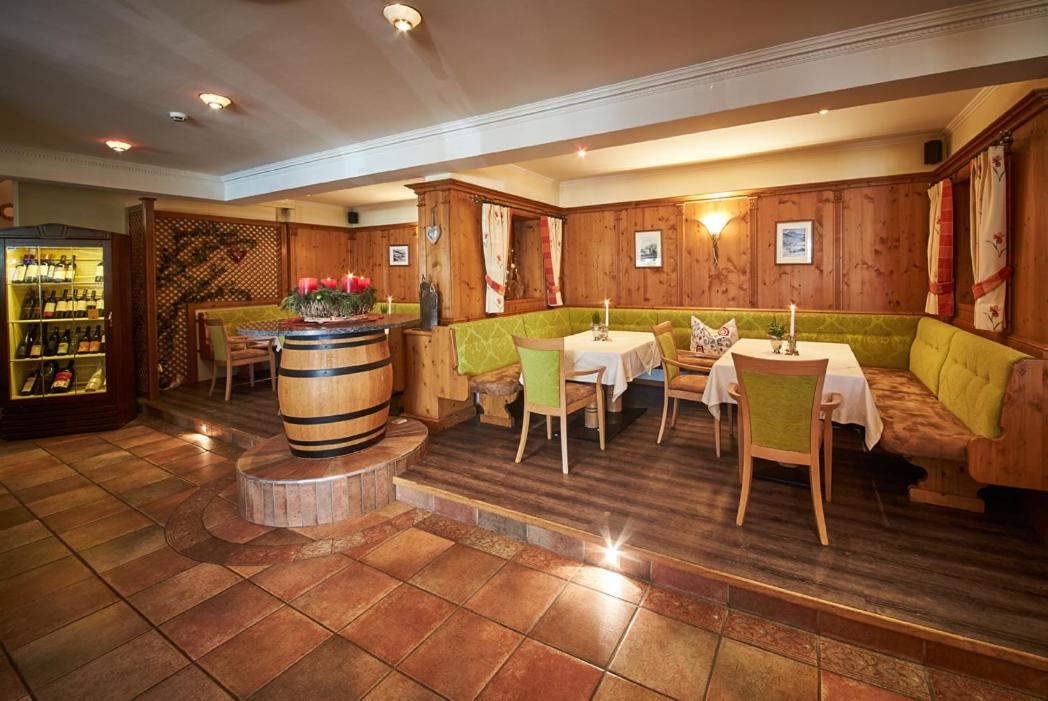 Hotel Alpenblick 35/50