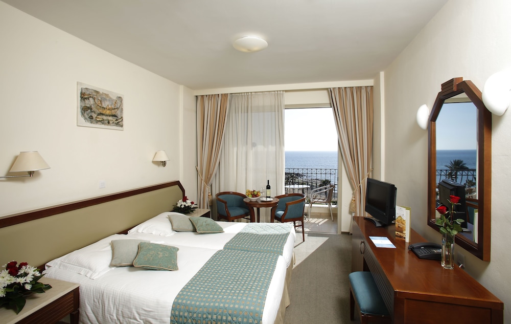 STANDARD, DOUBLE OR TWIN BED, COURTYARD VIEW