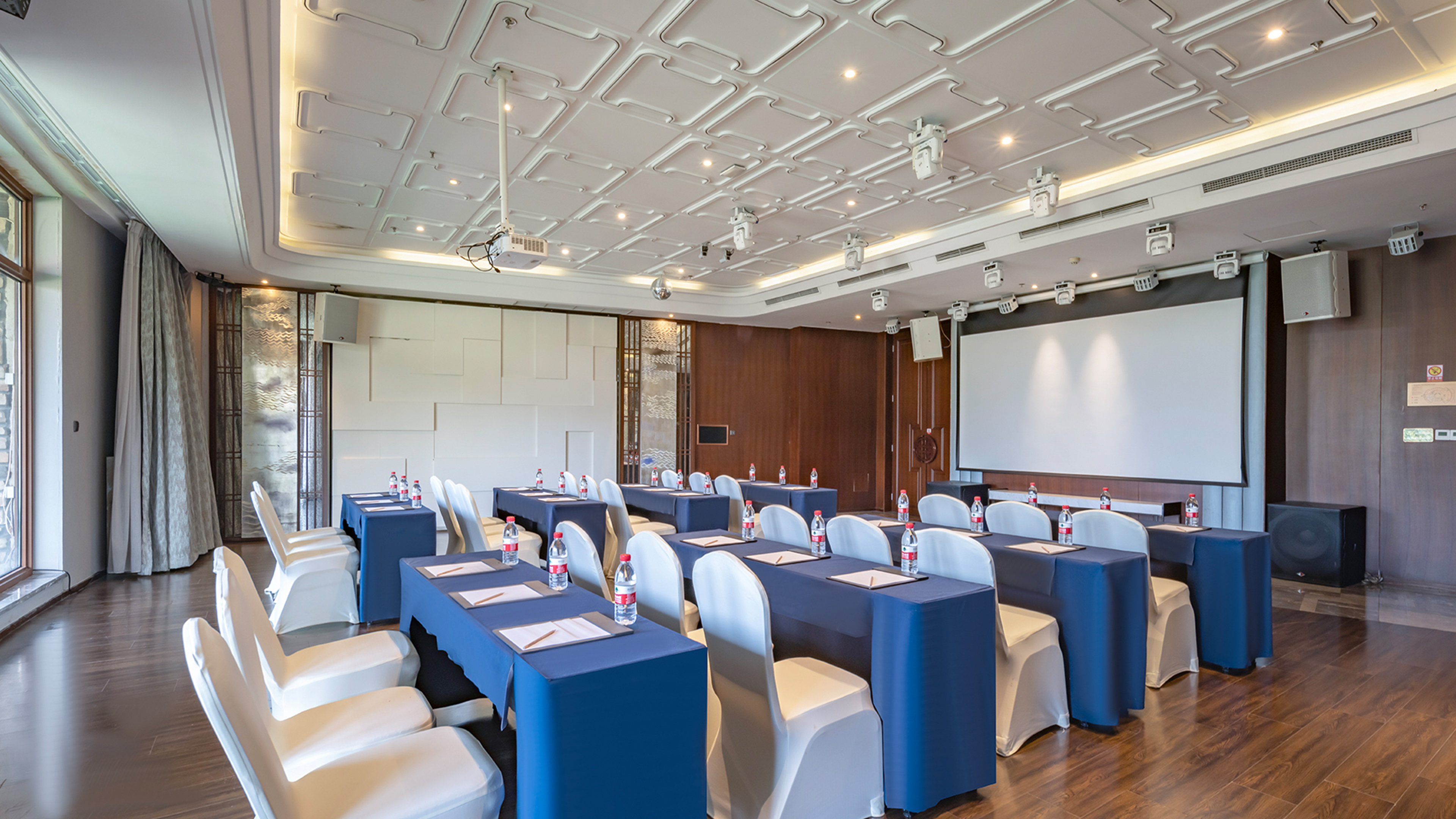 Holiday Inn Dalian Hot Spring 40/50