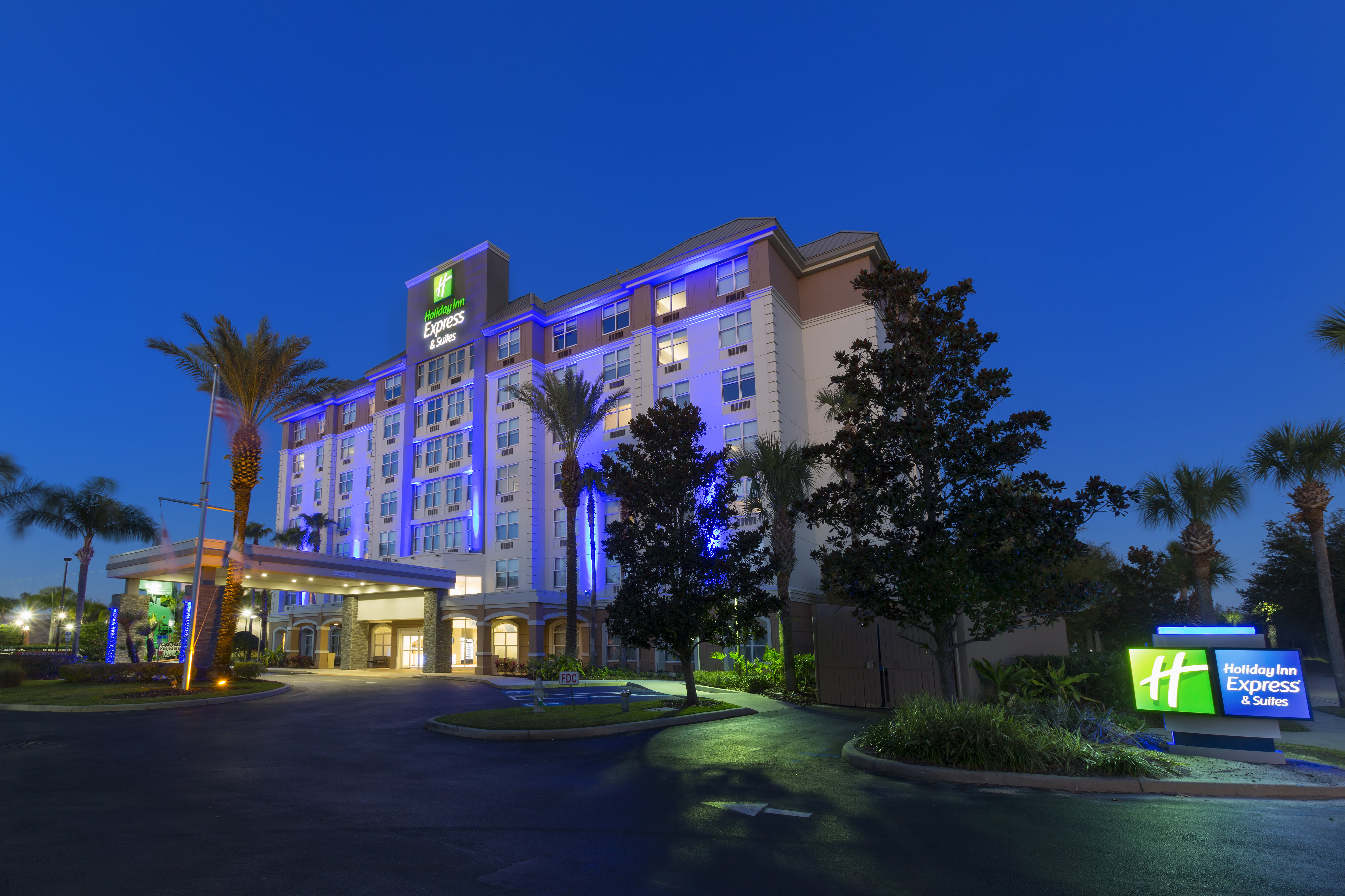 Holiday Inn Express & Suites S Lake Buena Vista, an IHG Hotel 8/66