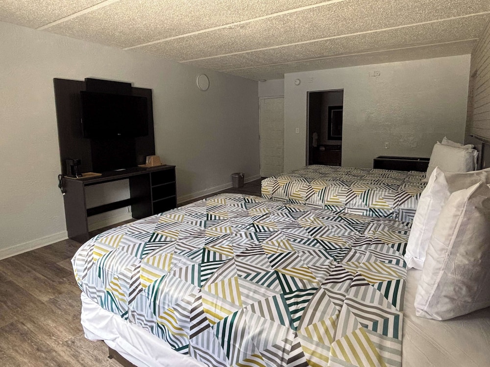 Motel6 Tallahassee, FL – North Monroe 41/51