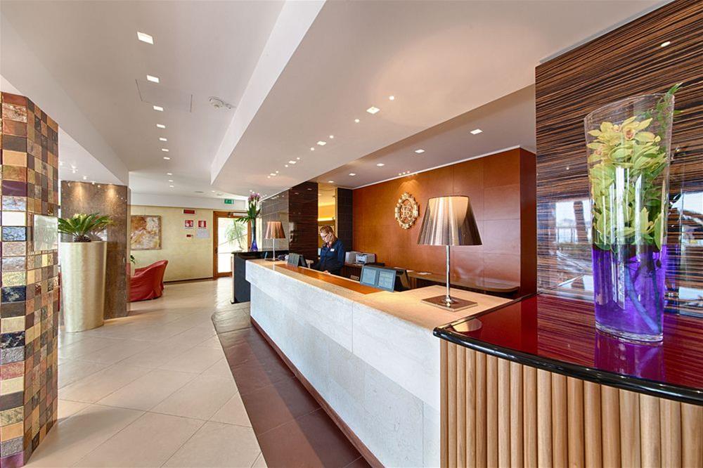Lobby at Grand Hotel Spiaggia, ALASSIO