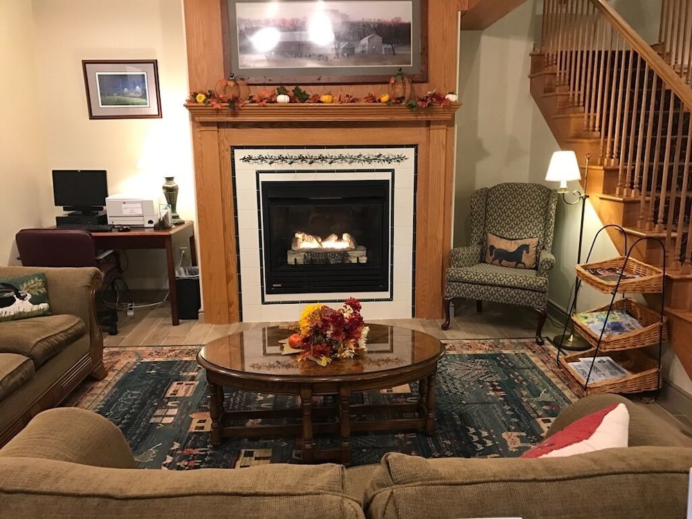 Lancaster Inn and Suites 39/64