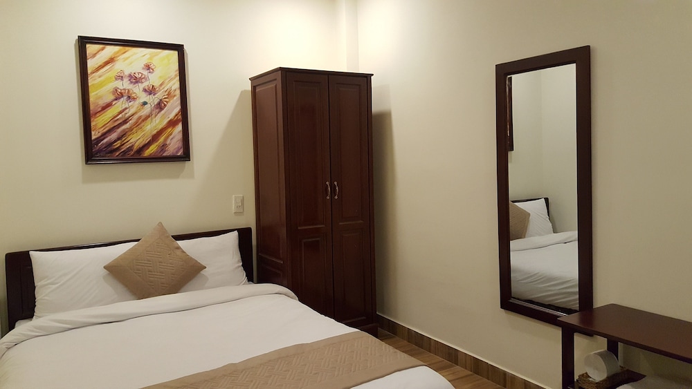 Nam Xuan Premium Hotel 26/68
