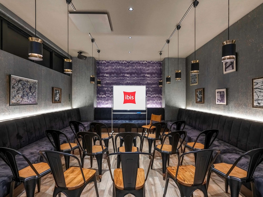 Ibis Osaka Umeda 6/65