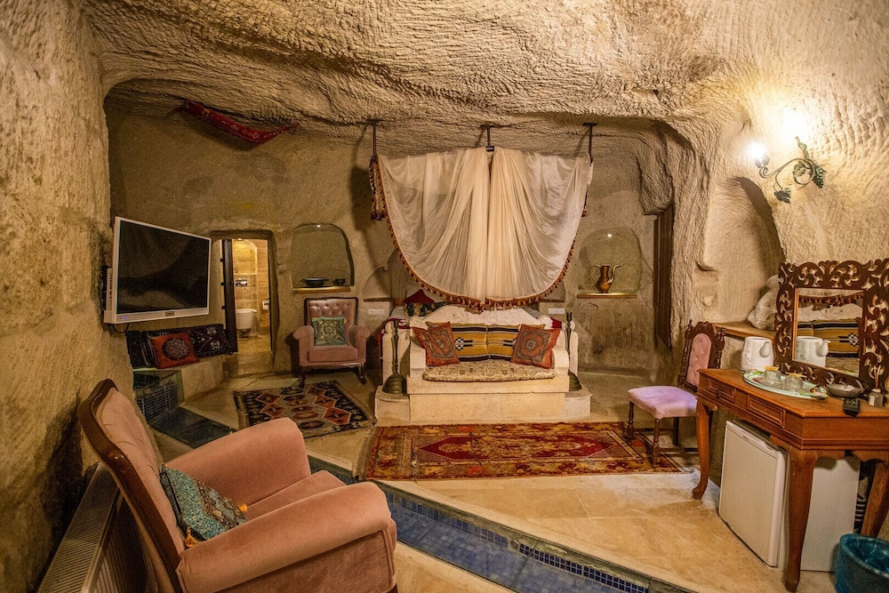 Nar Cave House & Swimming Pool 62/84