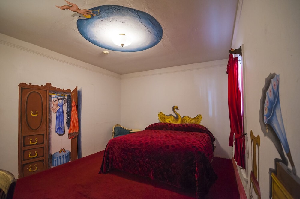 Amargosa Opera House 45/67