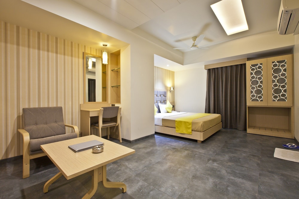 Hotel Sifat International 36/50