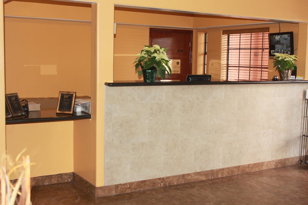 Texas Inn & Suites Raymondville 13/55