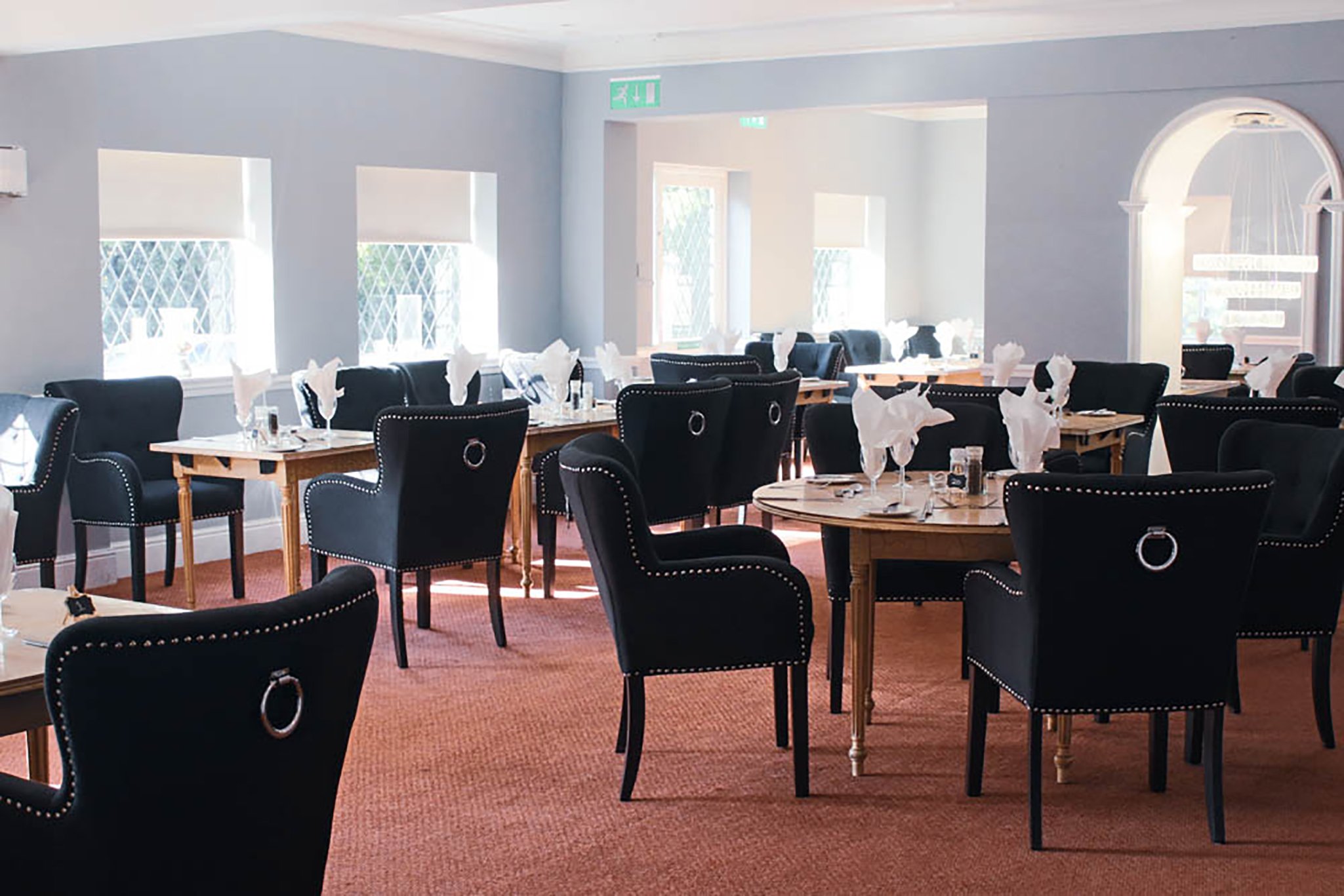 Barons Court Hotel Walsall 13/17
