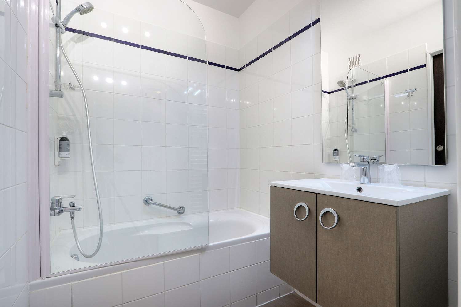 Best Western Hotel Le Bellevue 16/16