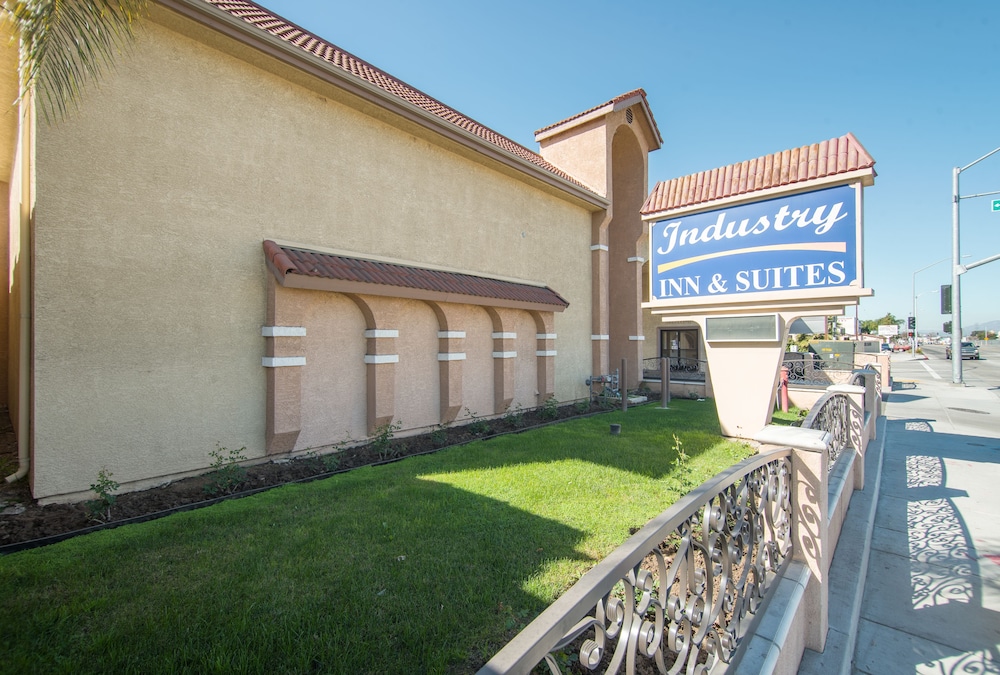 Industry Inn Amp Suites 54/60