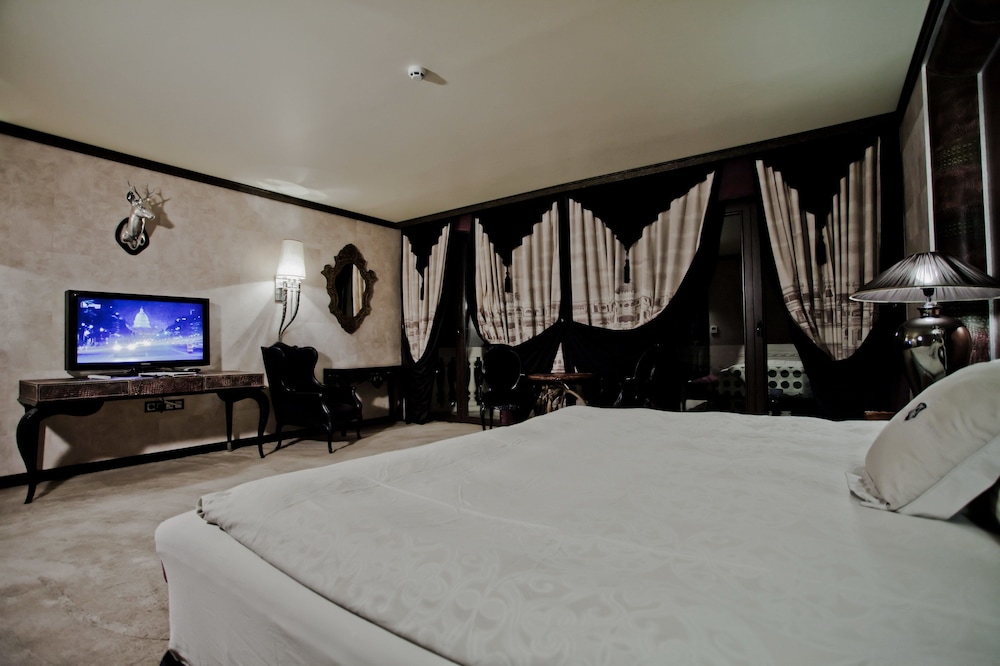 Royal Castle Design and Spa Hotel 8/50