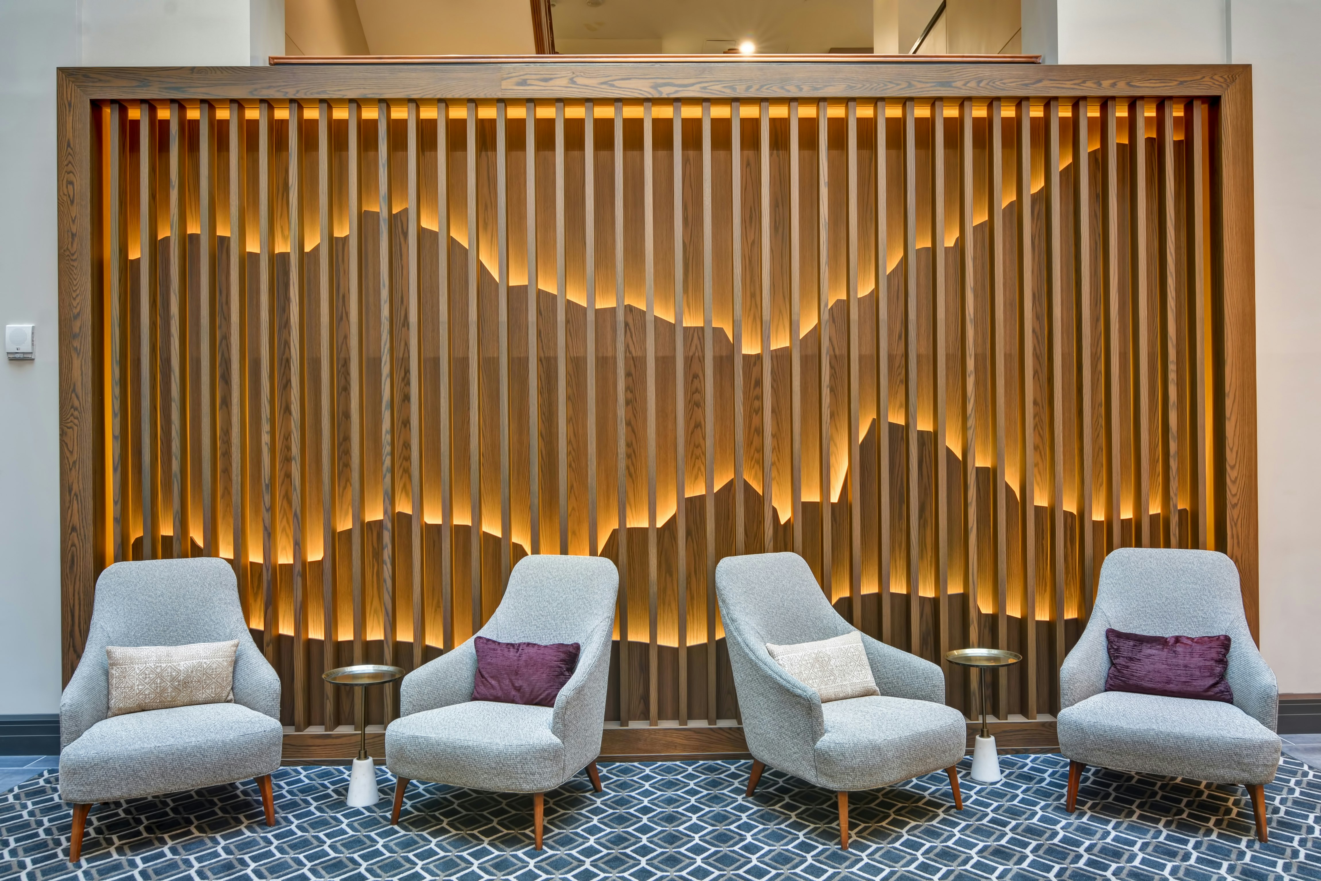 The Cincinnatian Hotel, Curio Collection by Hilton 4/49