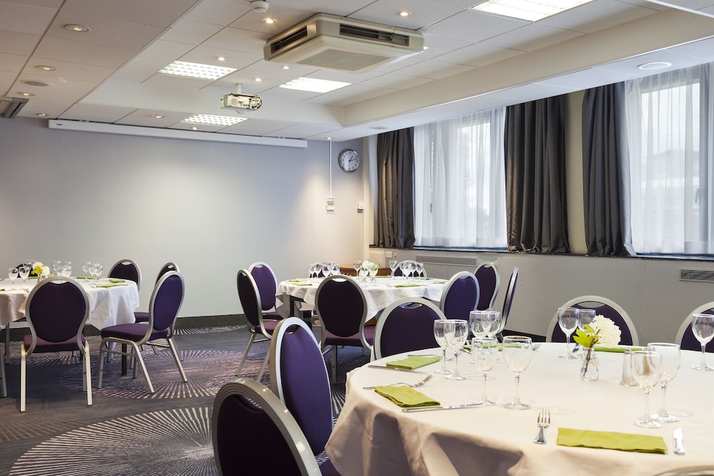 Novotel Tours Centre Gare 56/65