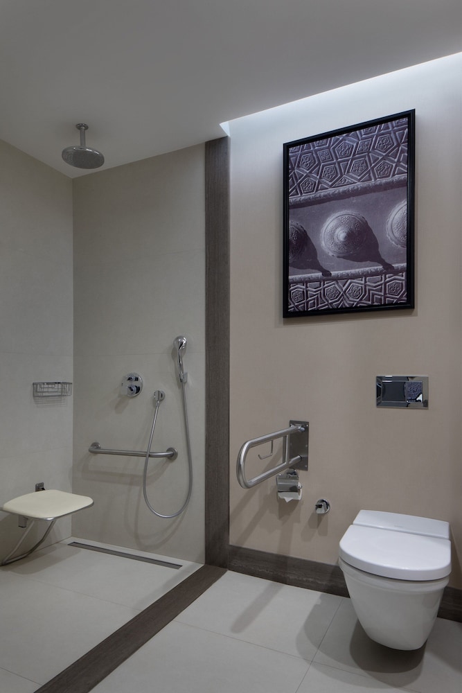 Sheraton Istanbul City Center 16/65