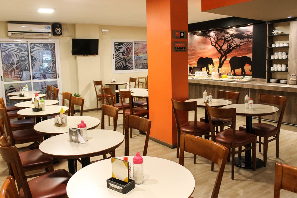 SAVANNAH CORDOBA HOTEL 40/48