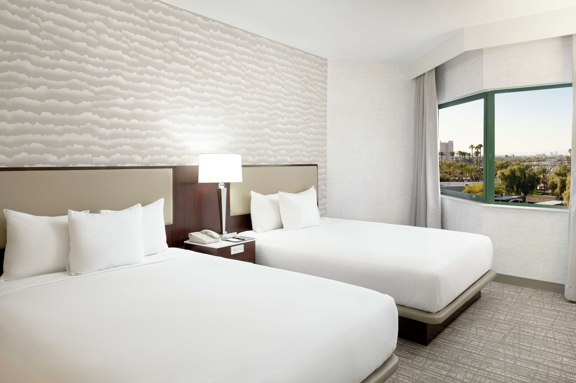 1 BEDROOM, SUITE, 2 QUEEN BEDS, SOFA