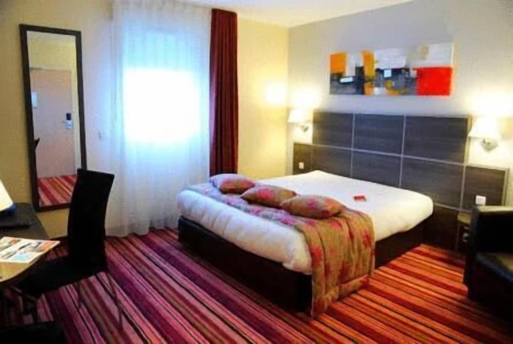 Hotel the Originals Saint Etienne Aeroport Actuel 21/61