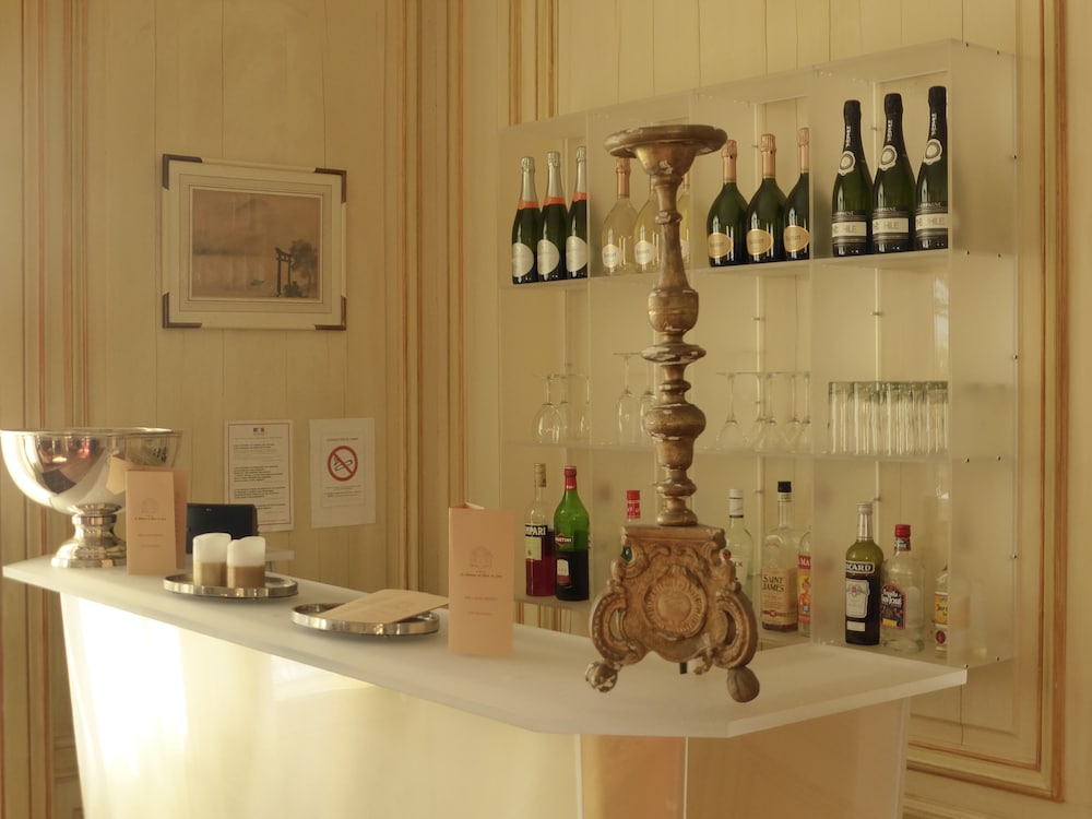 Chateau Du Clair De Lune 5/50