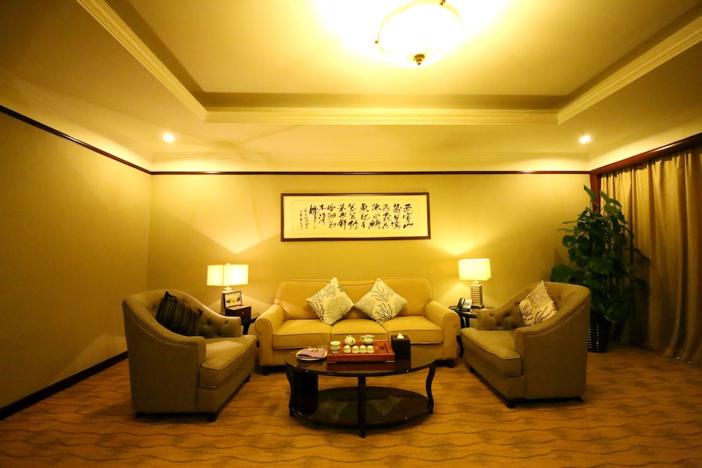 Empark Grand 33/61