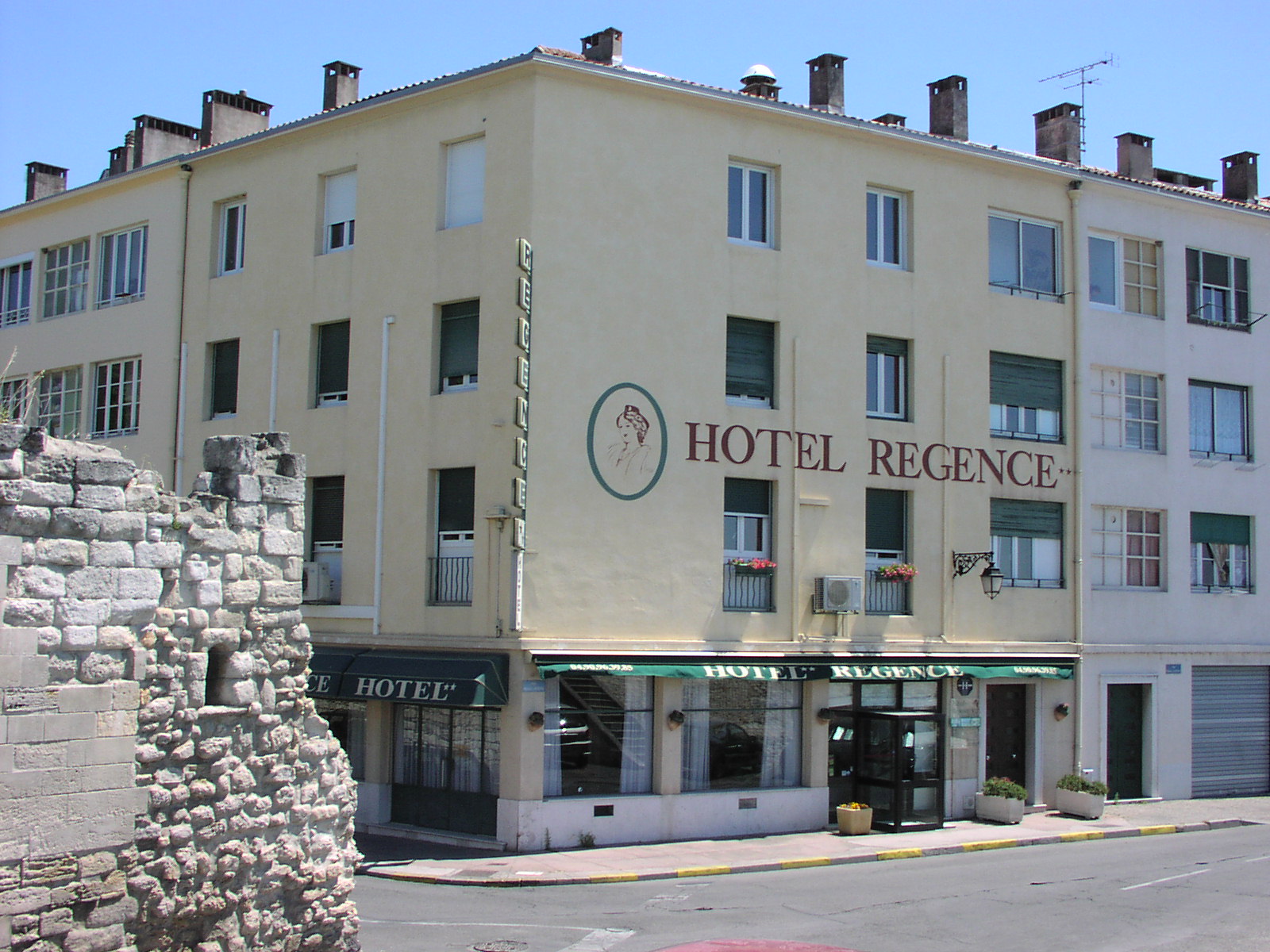 Le Regence 22/30
